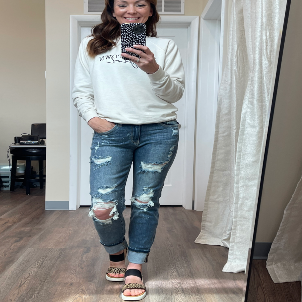 Judy Blue Bleach Splash Boyfriend Jeans